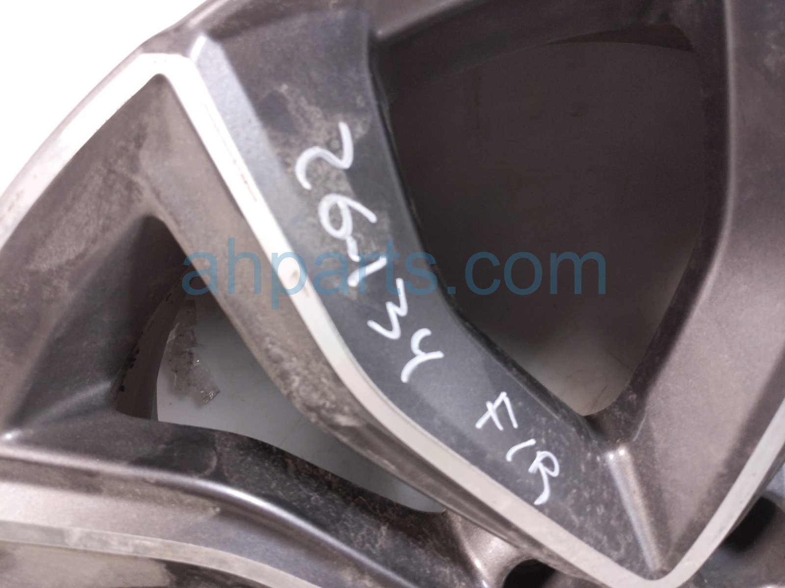 2021 Honda CR V Front Passenger Wheel / Rim 42700 TLA A93 Replacement 2021 Honda CR V Front Passenger Wheel / Rim 42700 TLA A93 Replacement thumbnail