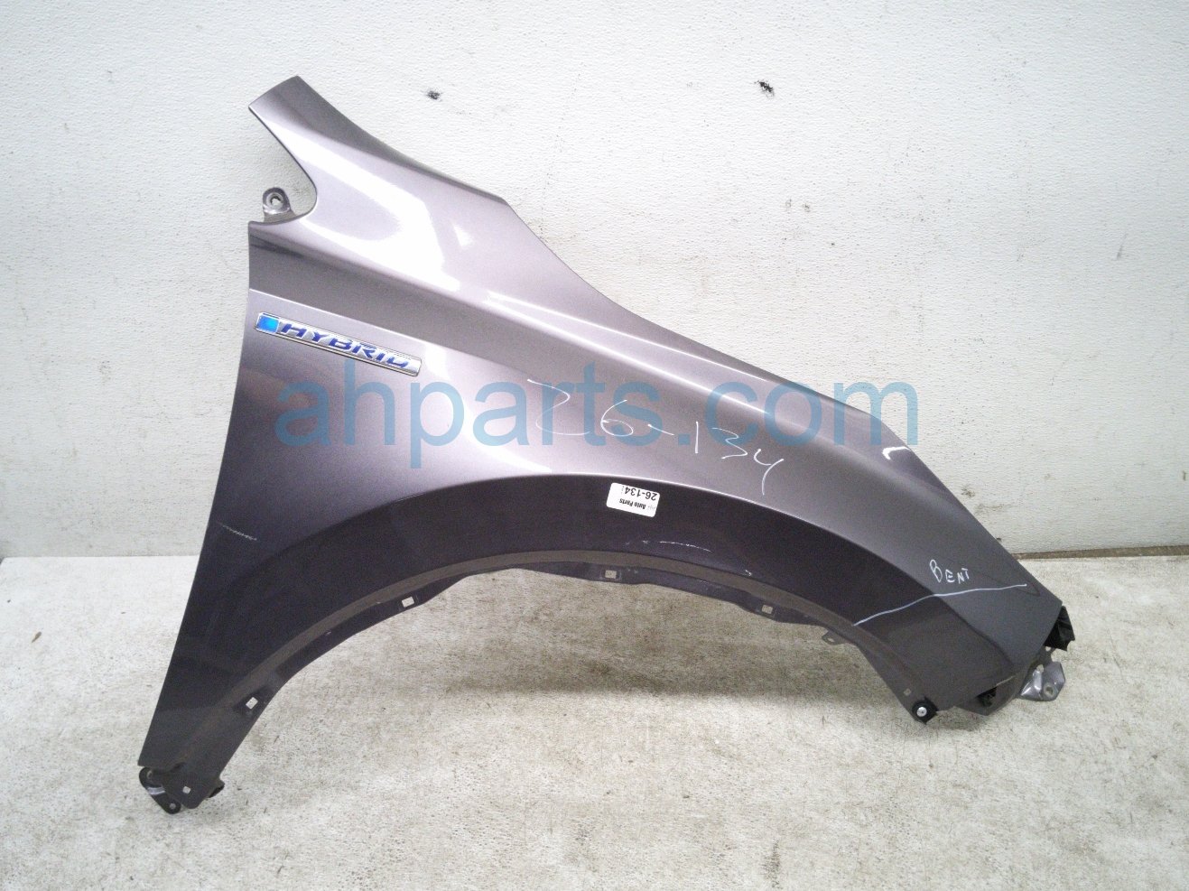 $175 Honda RH FENDER - GREY *DENT/BENT $175 Honda RH FENDER - GREY *DENT/BENT
