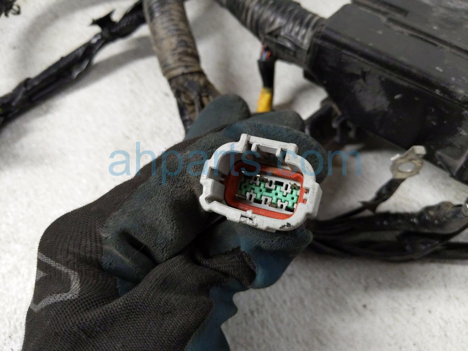 2021 Nissan Titan Engine Room Harness W/fuse 5.6l 4x2 24012 9FV2E Replacement 2021 Nissan Titan Engine Room Harness W/fuse 5.6l 4x2 24012 9FV2E Replacement thumbnail