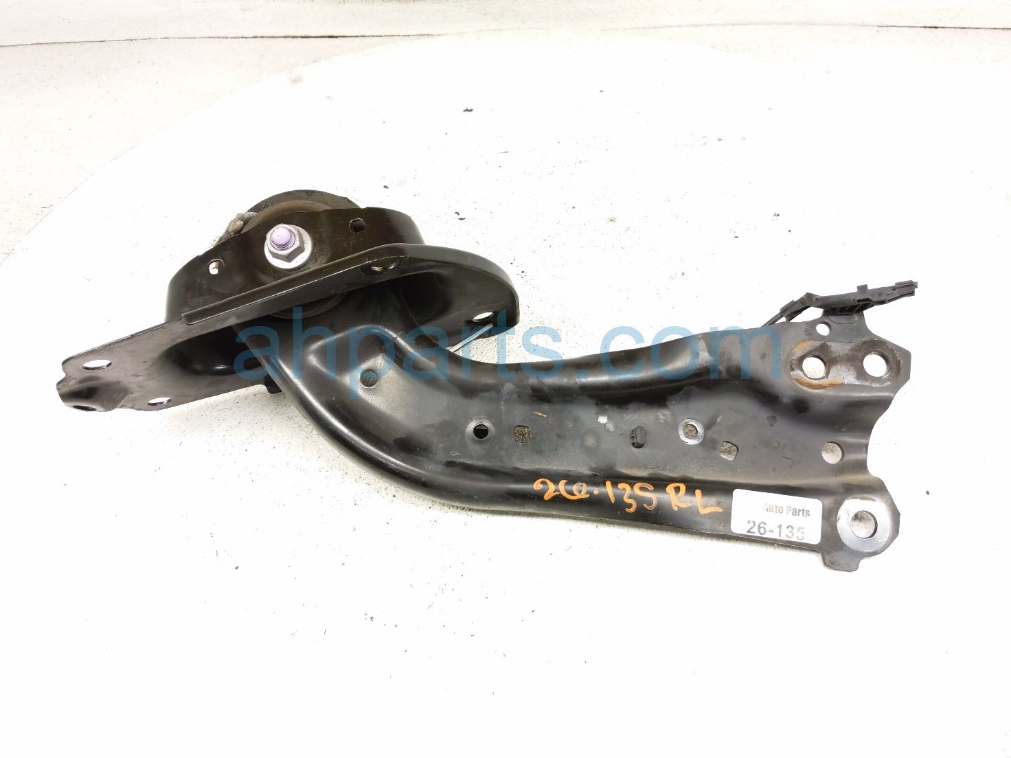 Toyota RR/LH TRAILING LOWER CONTROL ARM