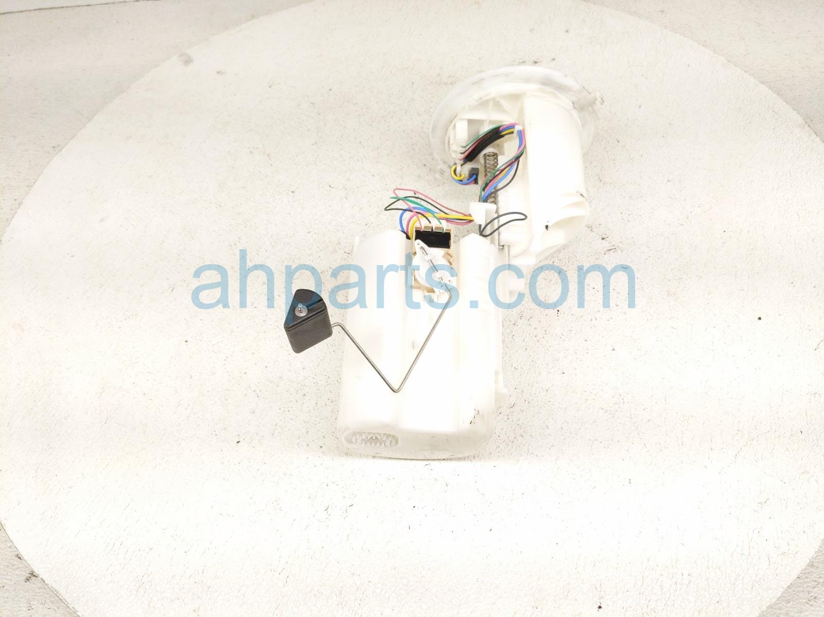 Toyota GAS / FUEL PUMP (TANK MOUNTED)