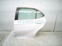 Toyota RR/LH DOOR - WHITE - NO INSIDE TRIM Toyota RR/LH DOOR - WHITE - NO INSIDE TRIM