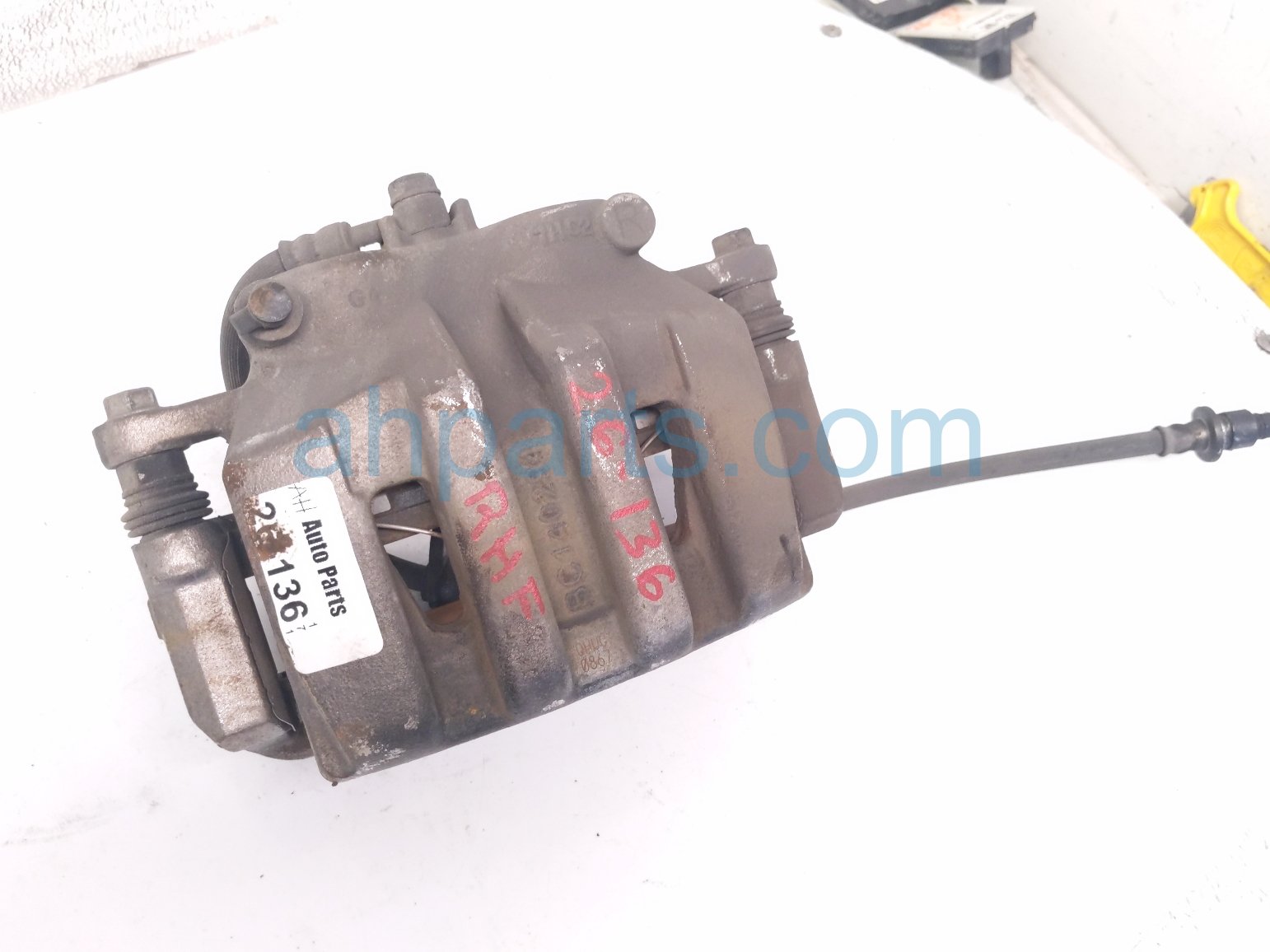 Honda CORE FR/RH BRAKE CALIPER