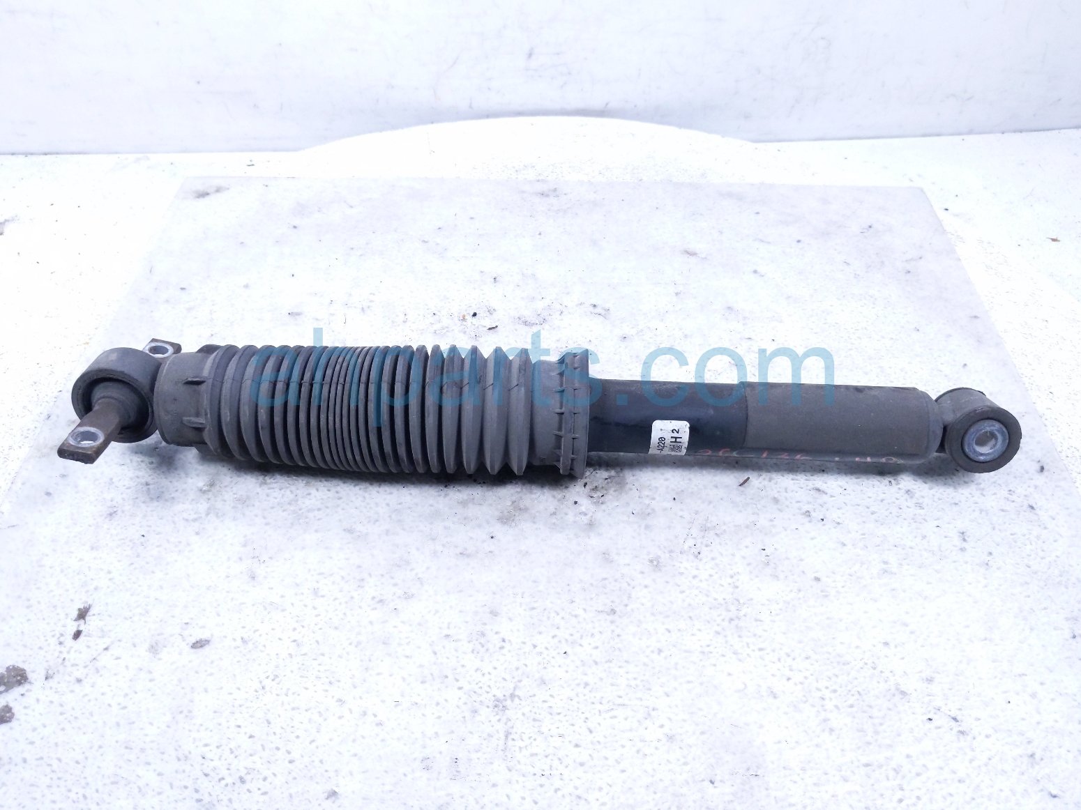 Honda RR/LH SHOCK ABSORBER