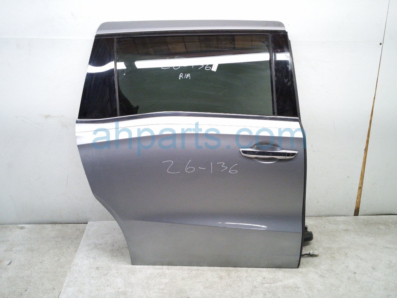 Honda RR/RH DOOR - SILVER - NO INSIDE TRIM