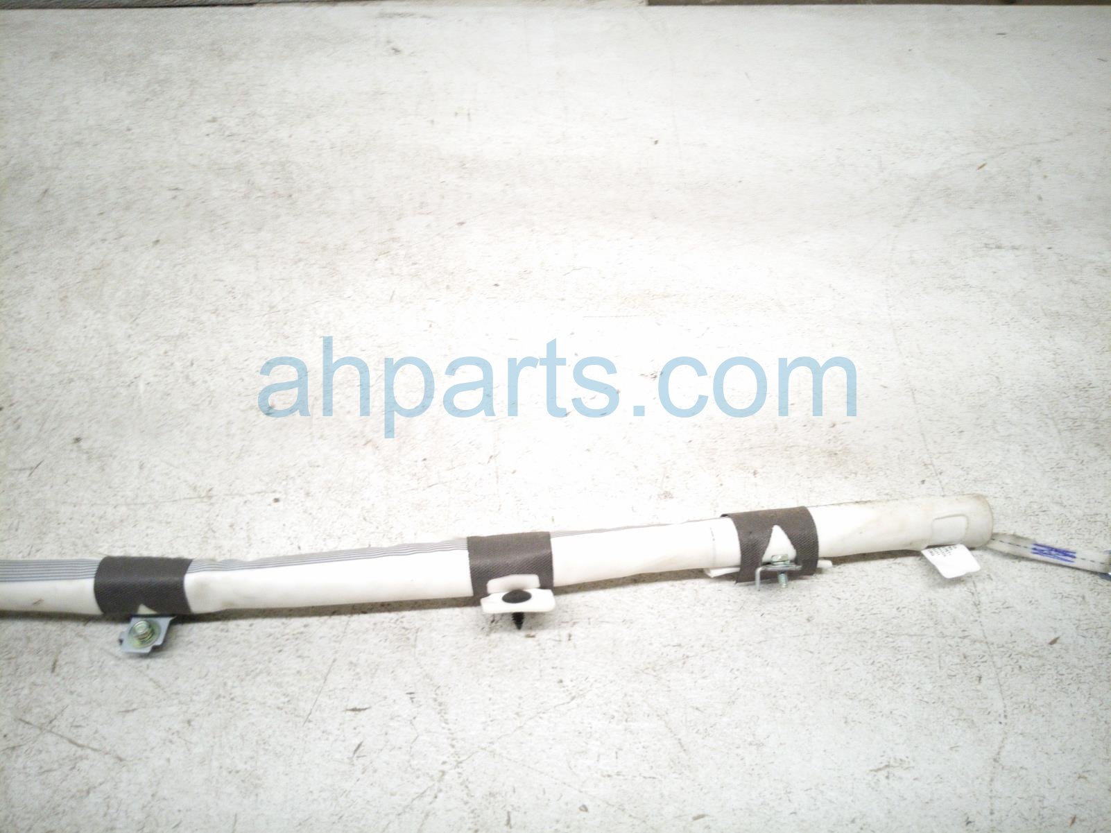 2024 Hyundai Santa Fe Passenger Roof Curtain Airbag 80420 R6000 Replacement 2024 Hyundai Santa Fe Passenger Roof Curtain Airbag 80420 R6000 Replacement thumbnail