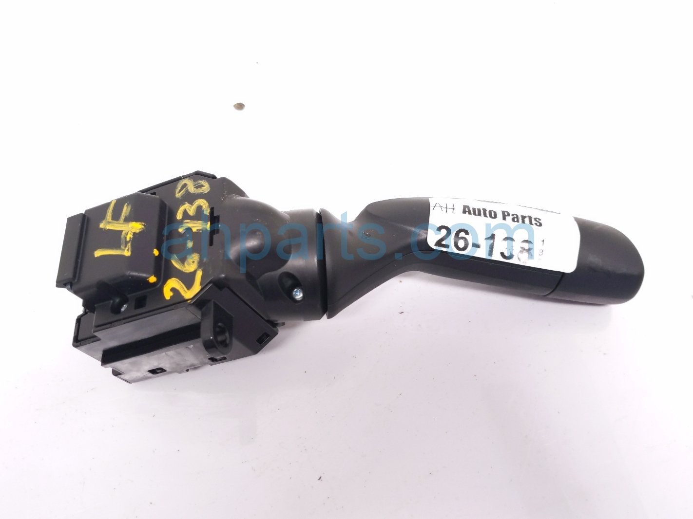 Toyota HEADLAMP / SIGNAL COLUMN SWITCH