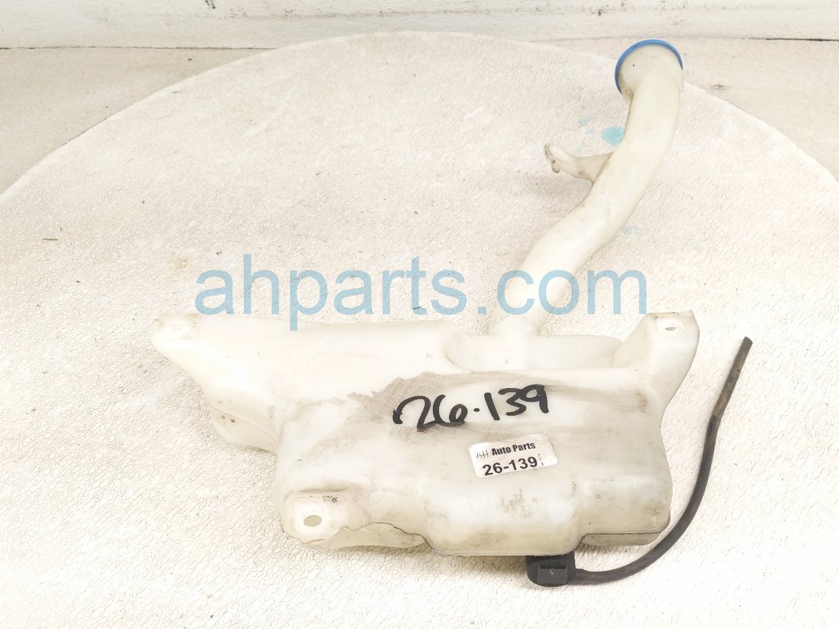 Honda WINDSHIELD WASHER RESERVOIR TANK*