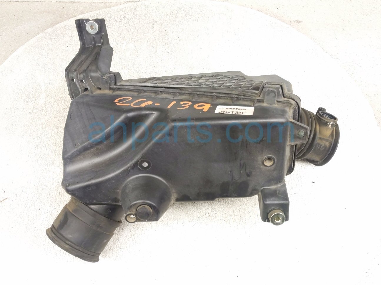 Honda AIR CLEANER INTAKE BOX
