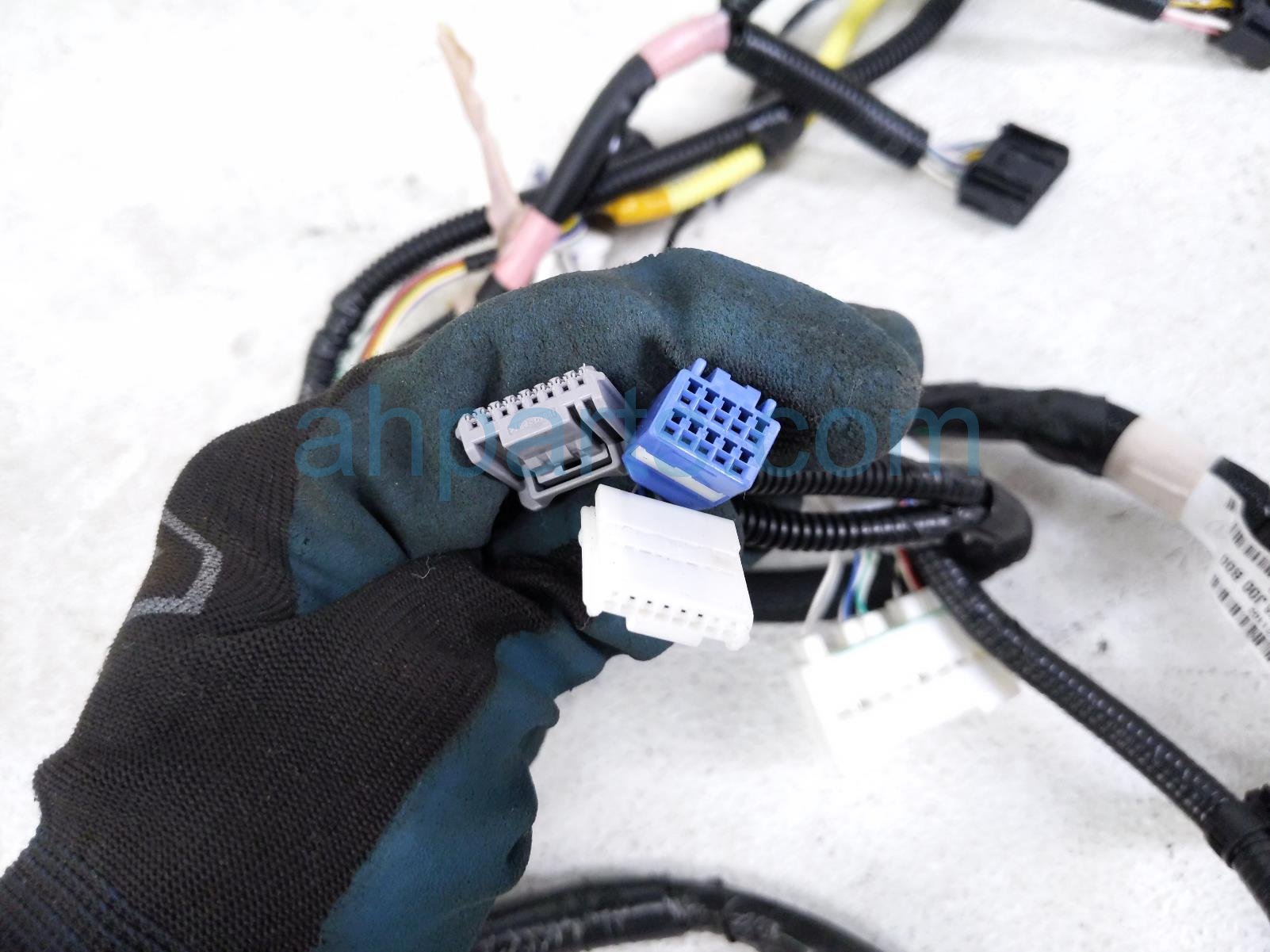 2018 Toyota Sienna Dash Instrument Wire Harness Fwd 82141 08J00 Replacement 2018 Toyota Sienna Dash Instrument Wire Harness Fwd 82141 08J00 Replacement thumbnail