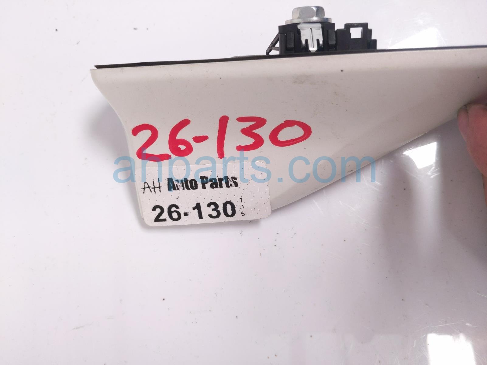 2018 Toyota Sienna Antenna Roof Mtd Shark Fin White 86760 06060 Replacement 2018 Toyota Sienna Antenna Roof Mtd Shark Fin White 86760 06060 Replacement thumbnail
