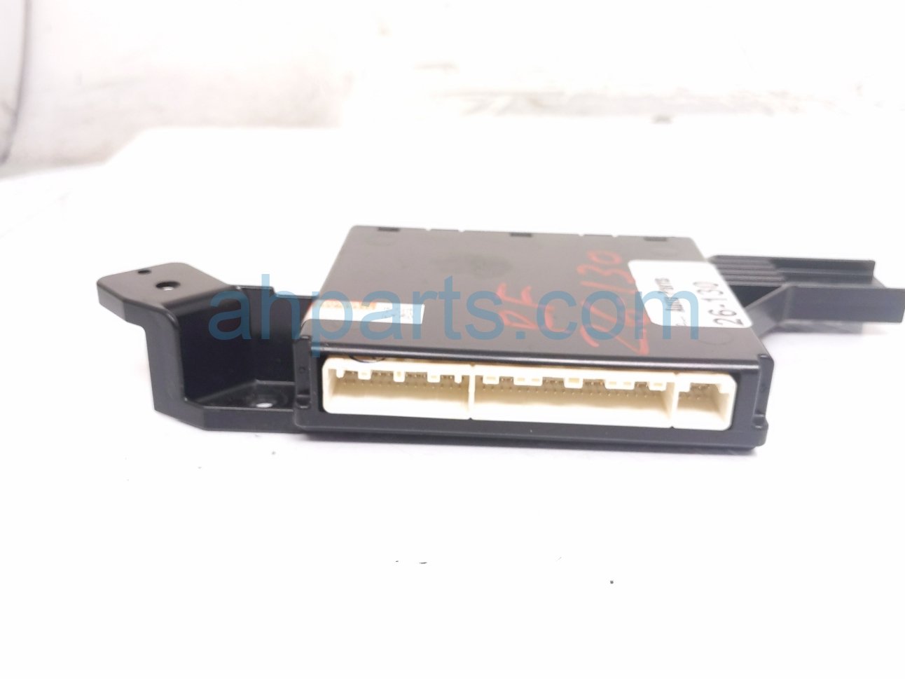 2018 Toyota Sienna Ac Amplifier Control Module 88650 08210 Replacement 2018 Toyota Sienna Ac Amplifier Control Module 88650 08210 Replacement thumbnail