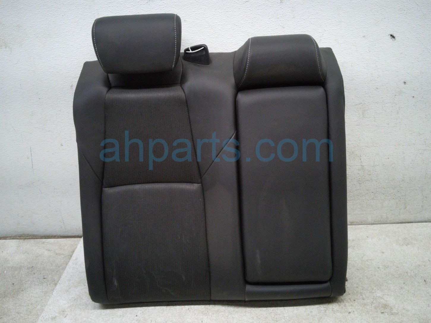 $95 Honda RR/RH UPPER SEAT CUSHION - BLACK