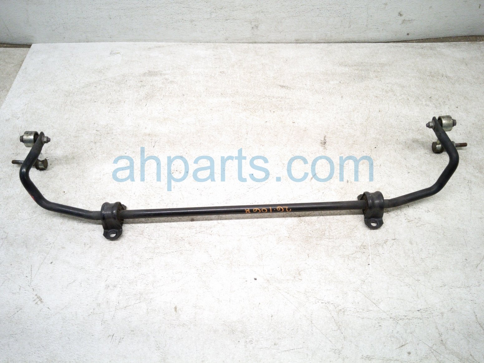 Toyota REAR STABILIZER / SWAY BAR W/LINKS