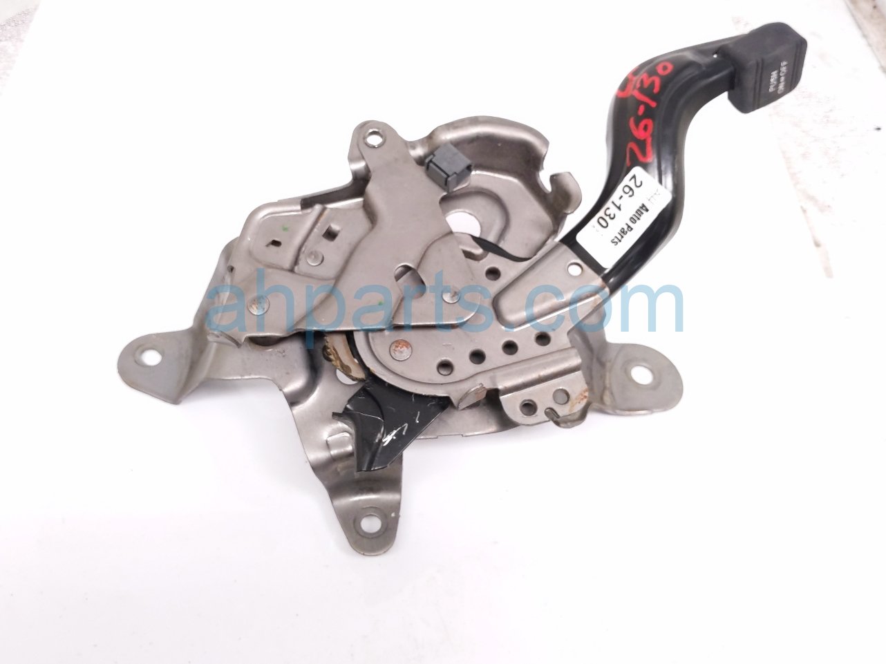 Toyota PARKING BRAKE PEDAL ASSY