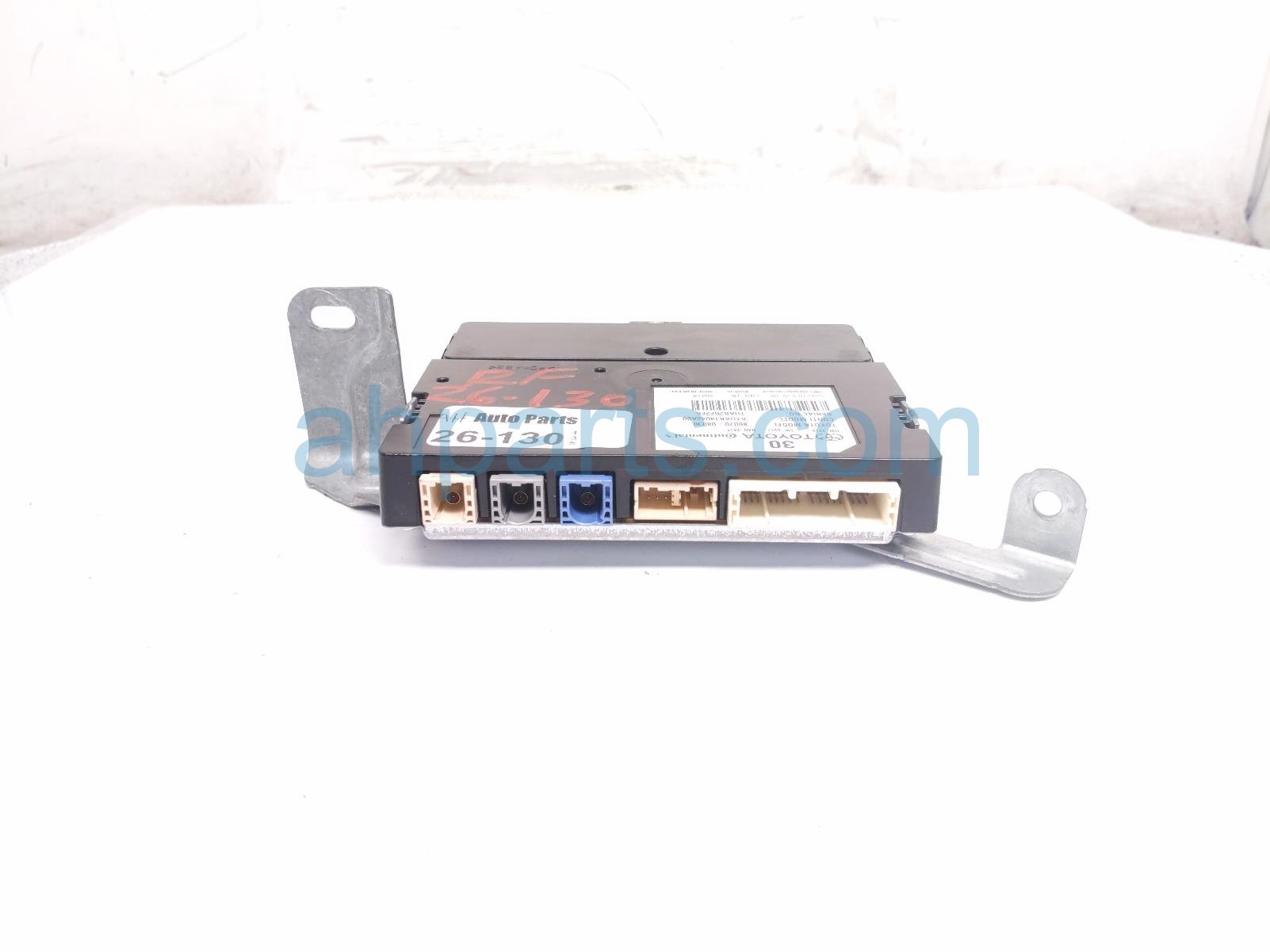 2018 Toyota Sienna Network Gateway Ctrl Mod Front Passenger 86070 08030 Replacement 2018 Toyota Sienna Network Gateway Ctrl Mod Front Passenger 86070 08030 Replacement thumbnail