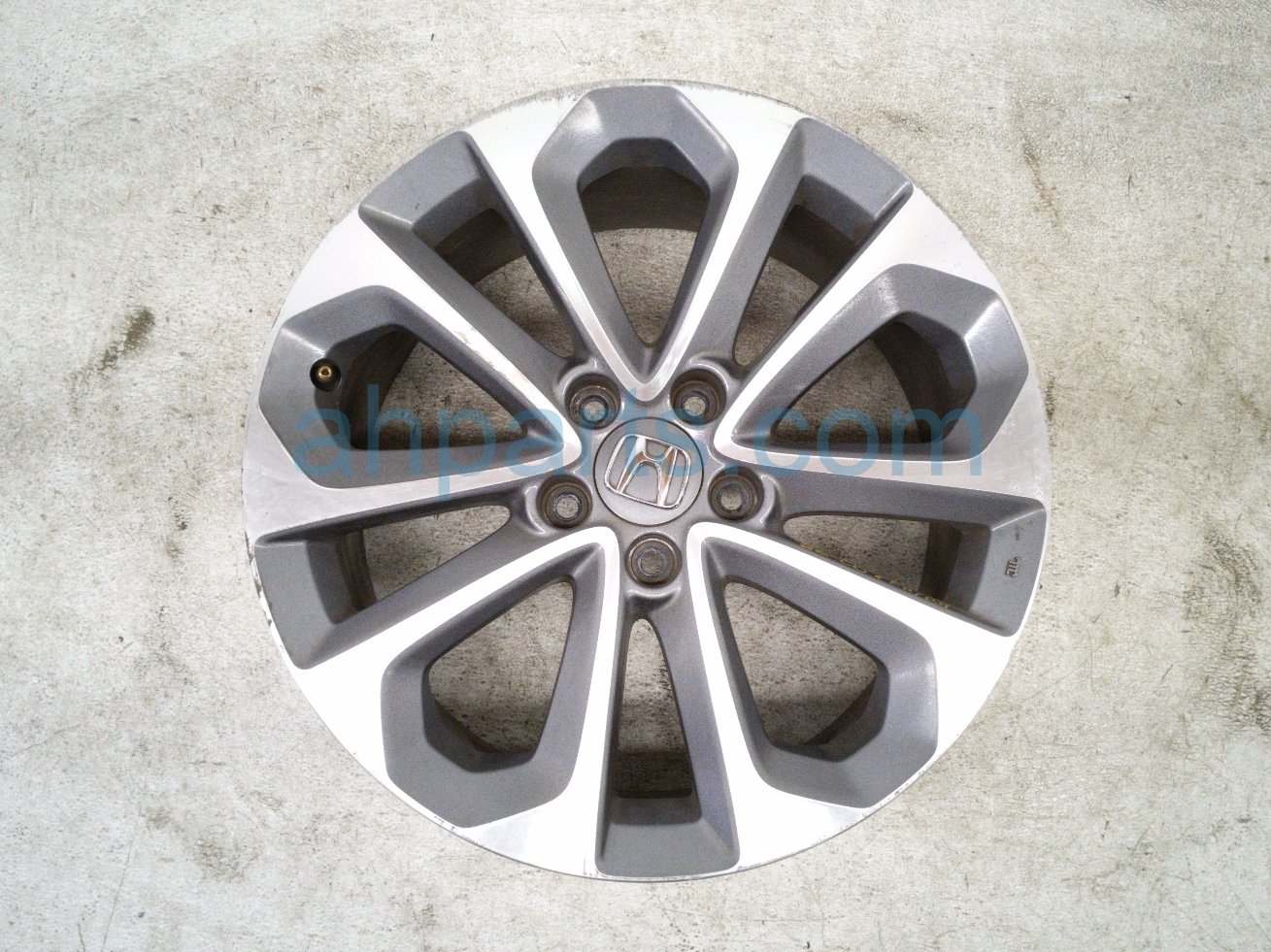 $125 Honda FR/RH WHEEL / RIM
