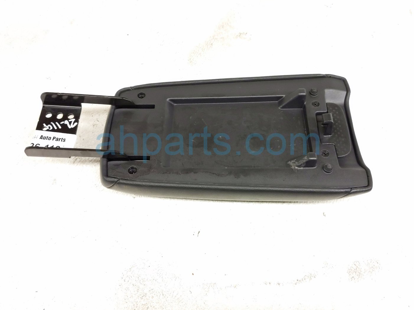 2025 Nissan Kicks Center Console Lid/armrest Black 68920 7LF0A Replacement 2025 Nissan Kicks Center Console Lid/armrest Black 68920 7LF0A Replacement thumbnail