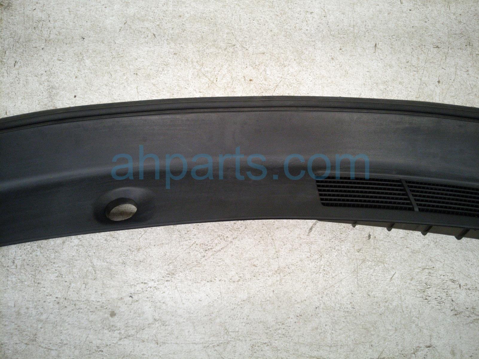 2025 Nissan Kicks Cover Windshield Cowl Grille Panel 66862 7LF0A Replacement 2025 Nissan Kicks Cover Windshield Cowl Grille Panel 66862 7LF0A Replacement thumbnail