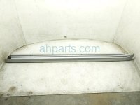 Toyota LH SIDE SKIRT / MOLDING - SILVER LE Toyota LH SIDE SKIRT / MOLDING - SILVER LE