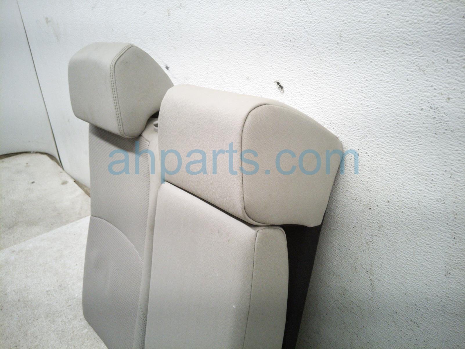 2026 Toyota Camry (2nd Row) Rear Passenger Seat Back W/armrest Grey 71077 AQ020 C4 Replacement 2026 Toyota Camry (2nd Row) Rear Passenger Seat Back W/armrest Grey 71077 AQ020 C4 Replacement thumbnail