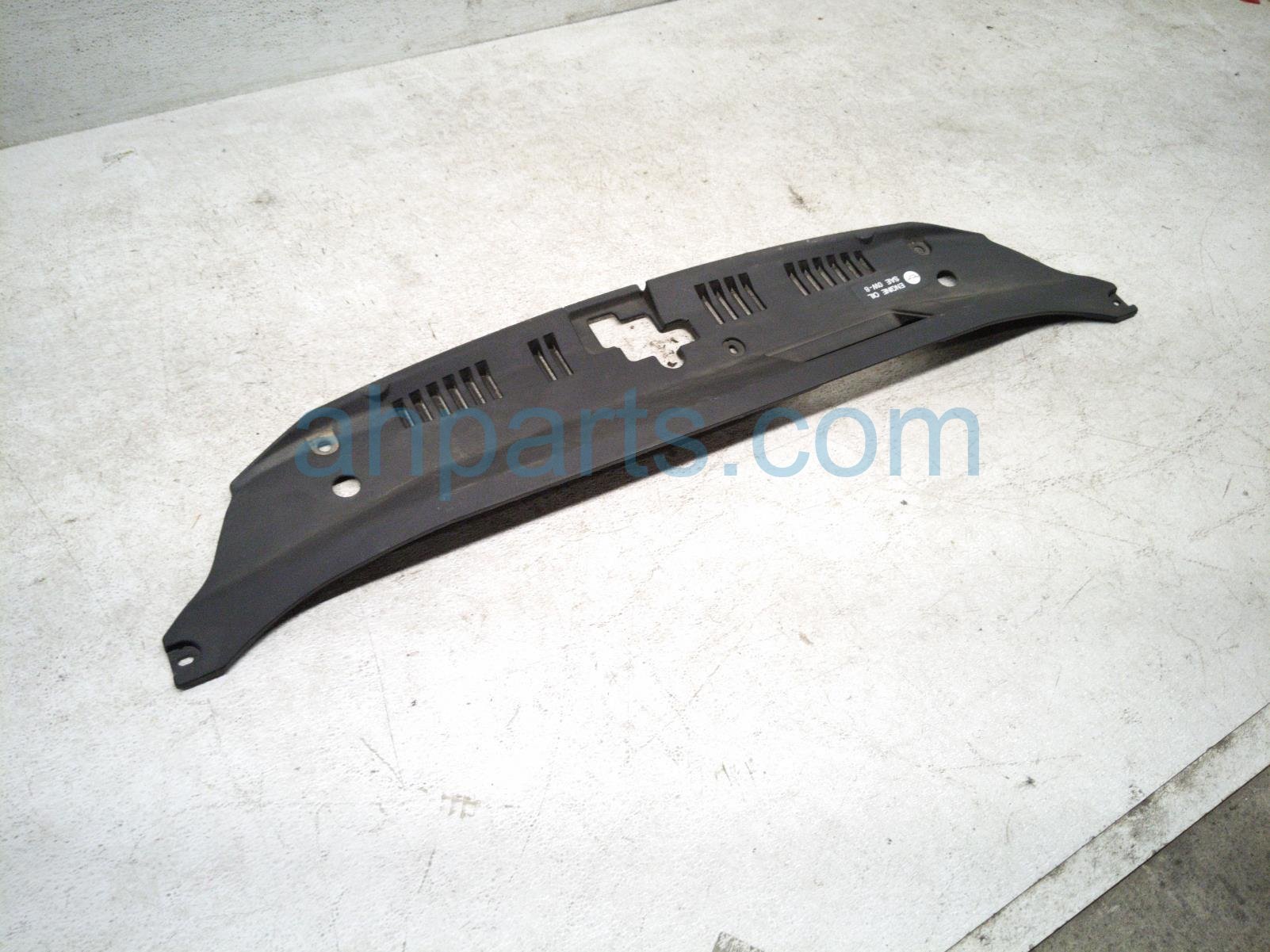 2026 Toyota Camry Grille Upper Radiator Support Sight Shield 53295 06180 Replacement 2026 Toyota Camry Grille Upper Radiator Support Sight Shield 53295 06180 Replacement thumbnail
