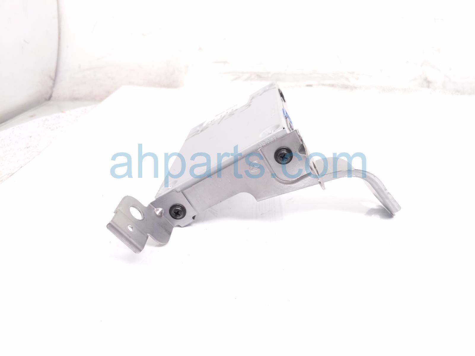 2024 Mazda Cx 50 Audio Tuner Module Rear Right BDTS 66 DR0C Replacement 2024 Mazda Cx 50 Audio Tuner Module Rear Right BDTS 66 DR0C Replacement thumbnail