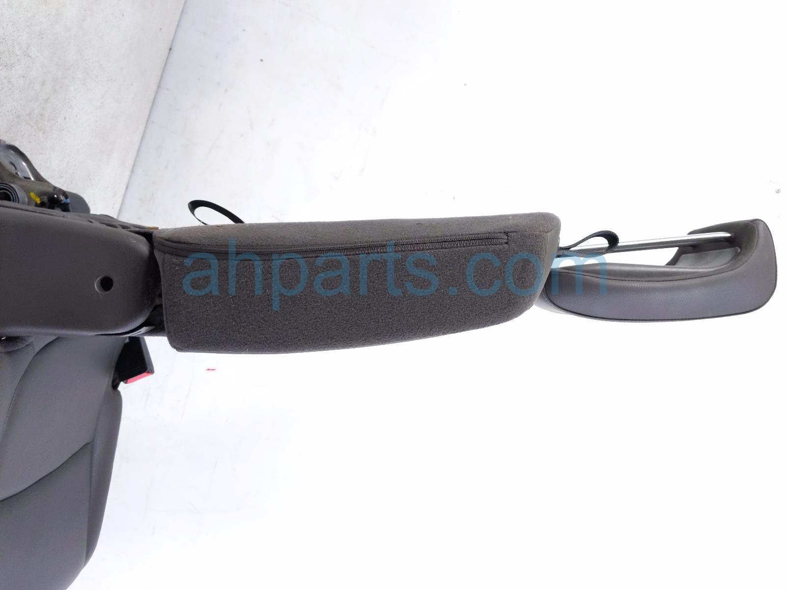 2022 Honda Odyssey Rear / Back (2nd Row) 3rd Row Passenger Seat Mocha Lthr 82121 THR L41ZD Replacement 2022 Honda Odyssey Rear / Back (2nd Row) 3rd Row Passenger Seat Mocha Lthr 82121 THR L41ZD Replacement thumbnail