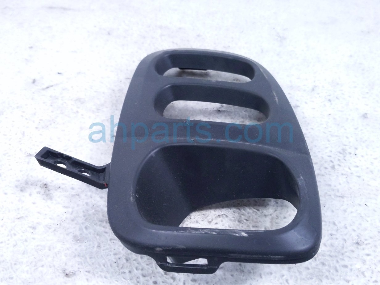 2022 Honda Odyssey Driver Fog Light Trim Bezel 71107 THR A50 Replacement 2022 Honda Odyssey Driver Fog Light Trim Bezel 71107 THR A50 Replacement thumbnail