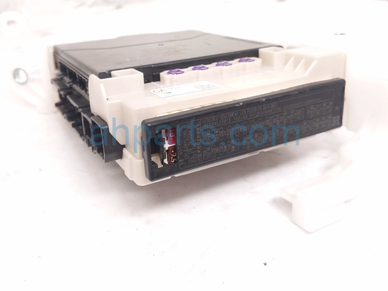 2018 Toyota Camry Multiplex Junction/fuse Box Assy 89221 33D60 Replacement 2018 Toyota Camry Multiplex Junction/fuse Box Assy 89221 33D60 Replacement thumbnail