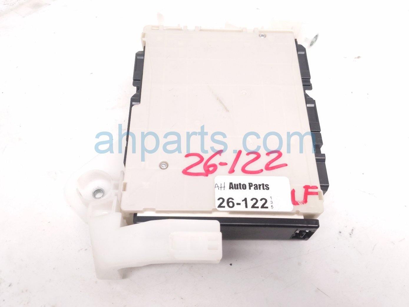 2018 Toyota Camry Multiplex Junction/fuse Box Assy 89221 33D60 Replacement 2018 Toyota Camry Multiplex Junction/fuse Box Assy 89221 33D60 Replacement thumbnail