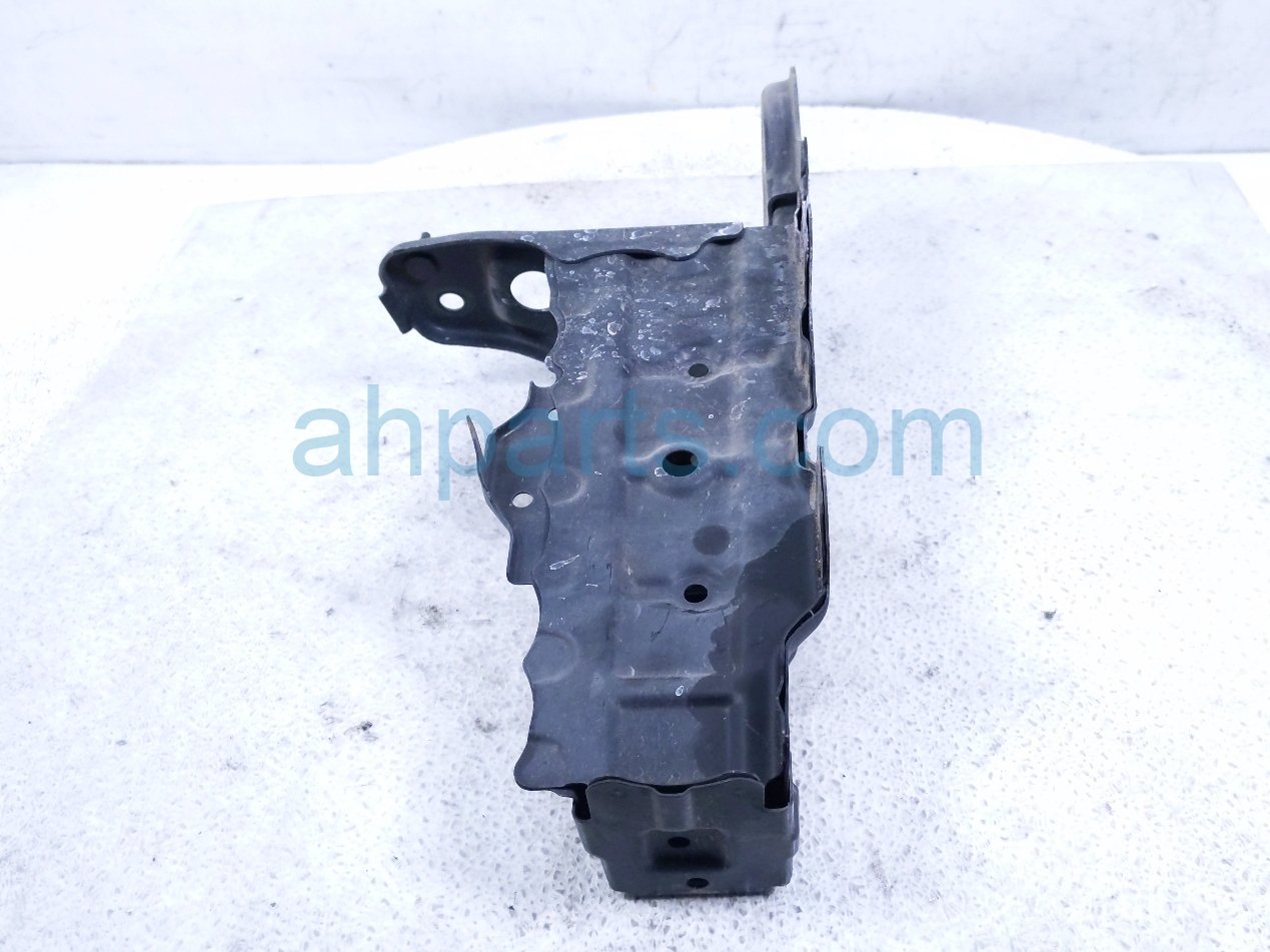 2018 Toyota Camry Front Passenger Bumper Extension Mount Brkt 52102 33010 Replacement 2018 Toyota Camry Front Passenger Bumper Extension Mount Brkt 52102 33010 Replacement thumbnail