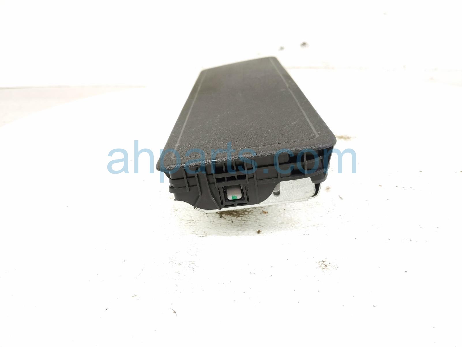 2023 Audi A3 Audi Passenger Dash Airbag Black 8Y1 880 842 D Replacement 2023 Audi A3 Audi Passenger Dash Airbag Black 8Y1 880 842 D Replacement thumbnail