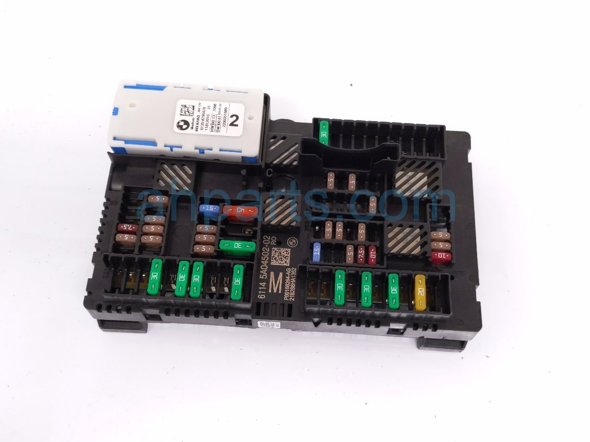 BMW REAR POWER FUSE DISTRIBUTION BOX