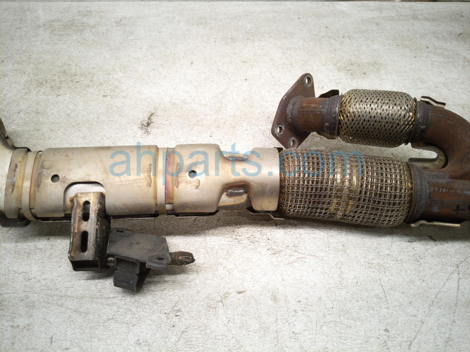 2023 Nissan Pathfinder Catalytic Front Exhaust Pipe W/conv 3.5l Fwd 200A0 6SA0A Replacement 2023 Nissan Pathfinder Catalytic Front Exhaust Pipe W/conv 3.5l Fwd 200A0 6SA0A Replacement thumbnail