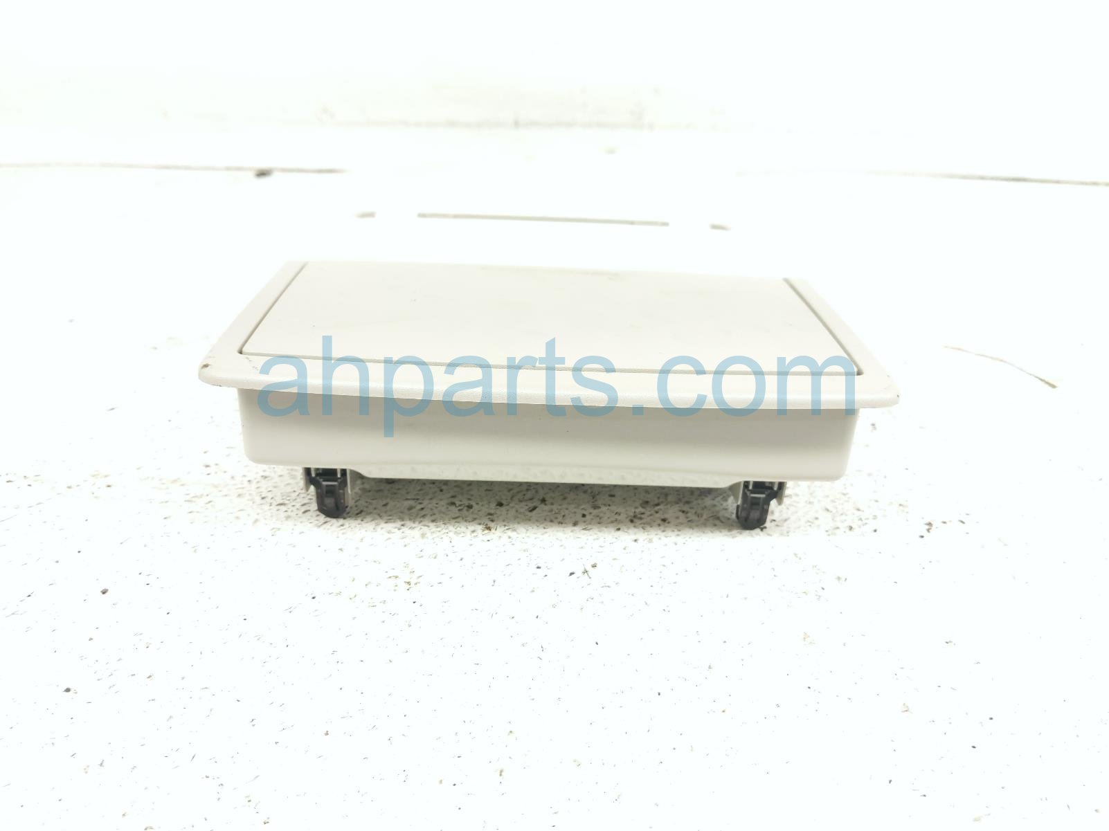 2023 Nissan Pathfinder Roof Console / Map Lt W/sgh Gry 26430 6LY0A Replacement 2023 Nissan Pathfinder Roof Console / Map Lt W/sgh Gry 26430 6LY0A Replacement thumbnail