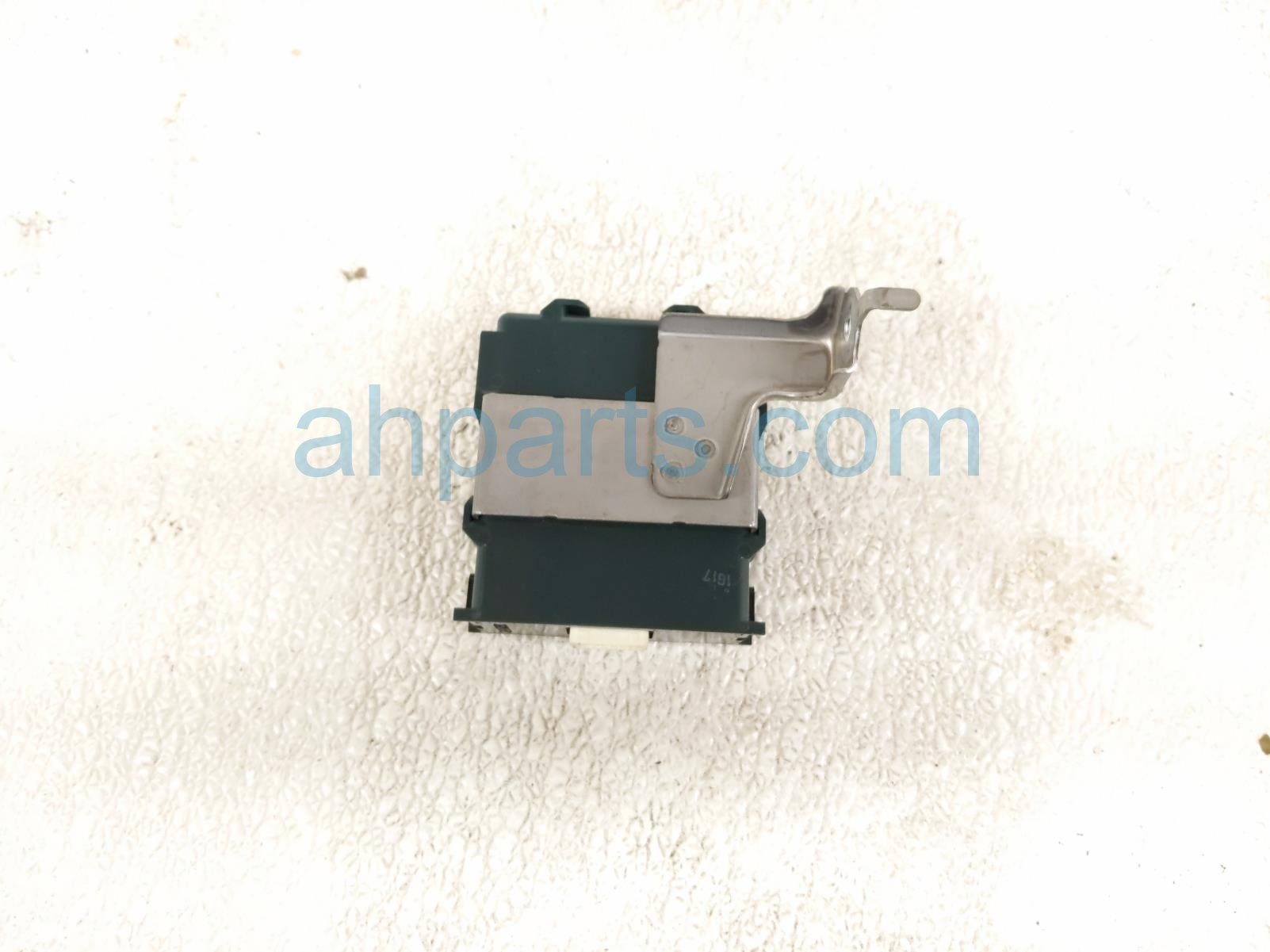 2023 Toyota Sienna Approach Speaker Ctrl Module 86572 45051 Replacement 2023 Toyota Sienna Approach Speaker Ctrl Module 86572 45051 Replacement thumbnail