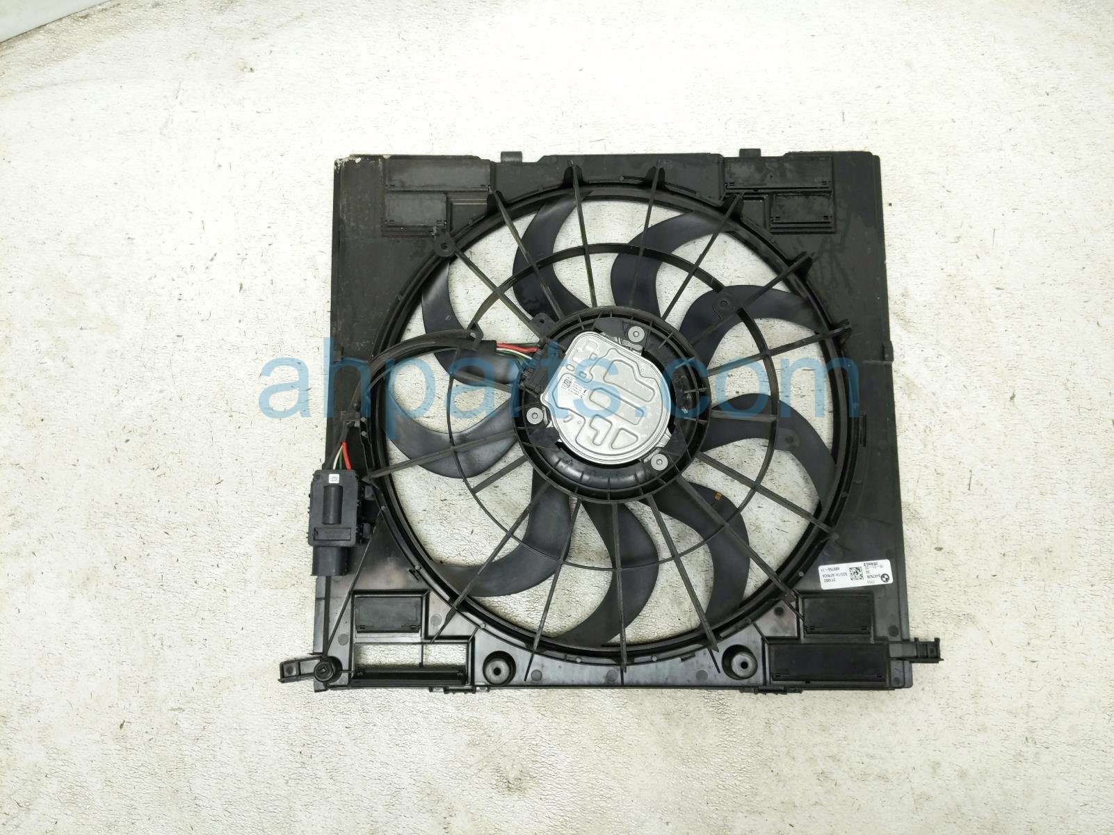 2022 BMW X3 Cooling Radiator Fan Assembly 2.0l 17 42 8 487 636 Replacement 2022 BMW X3 Cooling Radiator Fan Assembly 2.0l 17 42 8 487 636 Replacement thumbnail