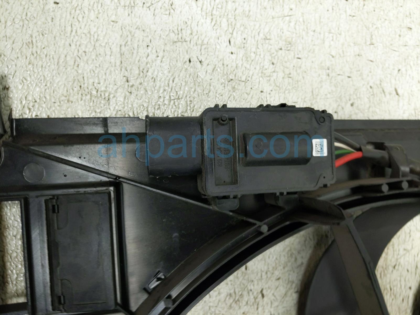 2022 BMW X3 Cooling Radiator Fan Assembly 2.0l 17 42 8 487 636 Replacement 2022 BMW X3 Cooling Radiator Fan Assembly 2.0l 17 42 8 487 636 Replacement thumbnail