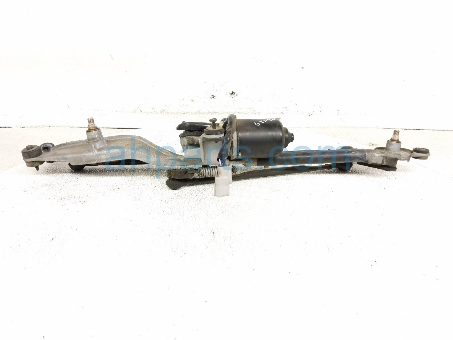 2002 Lexus Sc430 Front Arms Frt Windshield Wiper Motor & Linkage 85150 24080 Replacement 2002 Lexus Sc430 Front Arms Frt Windshield Wiper Motor & Linkage 85150 24080 Replacement thumbnail
