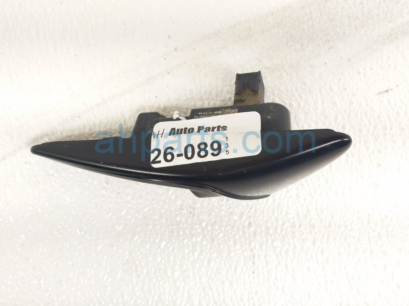 Tesla RH FENDER CAMERA / SIGNAL UNIT