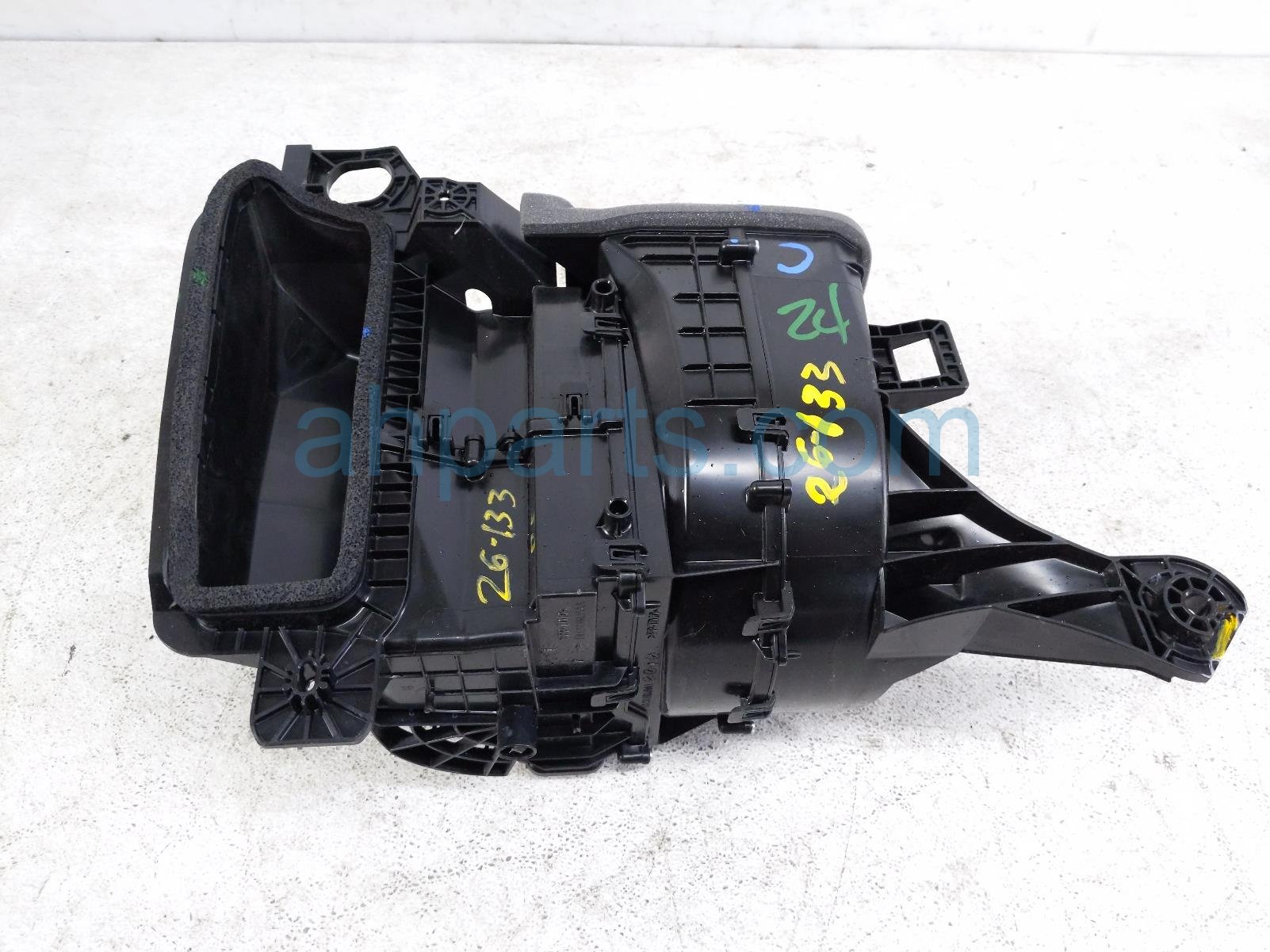 Mazda A/C BLOWER MOTOR W/HOUSING