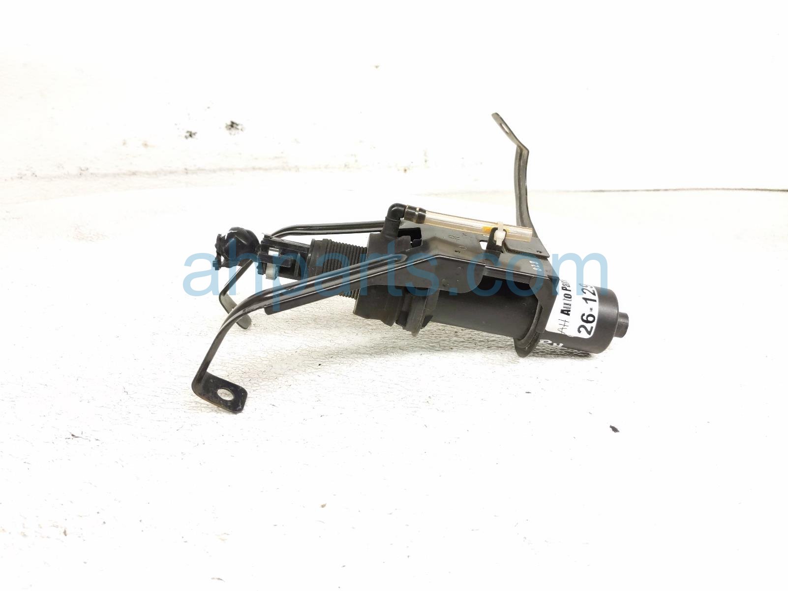 2002 Lexus Sc430 Passenger Headlamp Washer Actuator 85207 24010 Replacement 2002 Lexus Sc430 Passenger Headlamp Washer Actuator 85207 24010 Replacement thumbnail