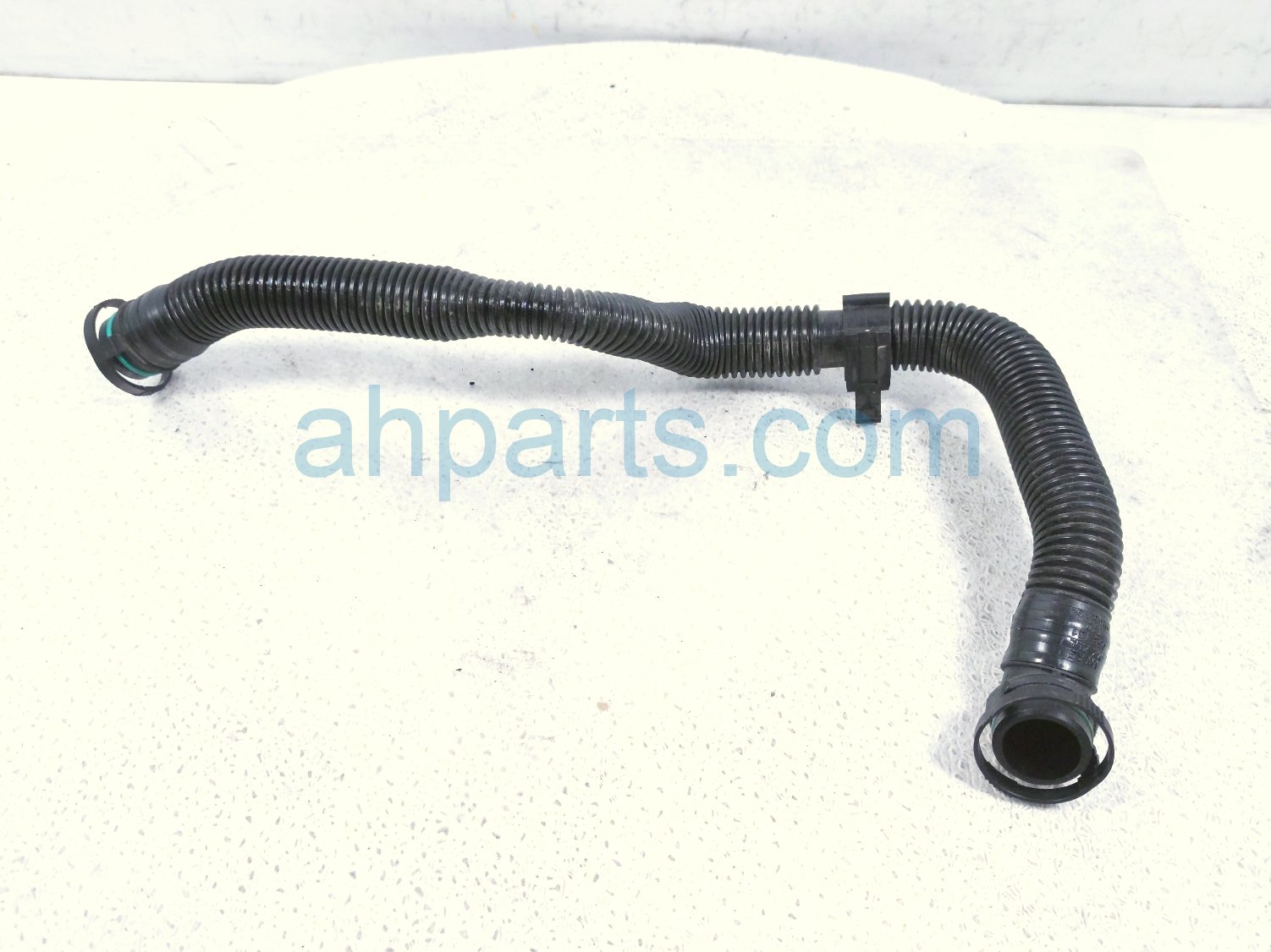 2022 Volkswagen Taos Breather Hose Tube 1.5t 06H133781 Replacement 2022 Volkswagen Taos Breather Hose Tube 1.5t 06H133781 Replacement thumbnail
