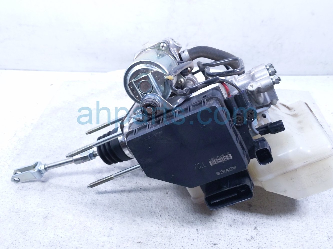2021 Nissan Titan Brake Master Cylinder Assy 46010 9FT6B Replacement 2021 Nissan Titan Brake Master Cylinder Assy 46010 9FT6B Replacement thumbnail