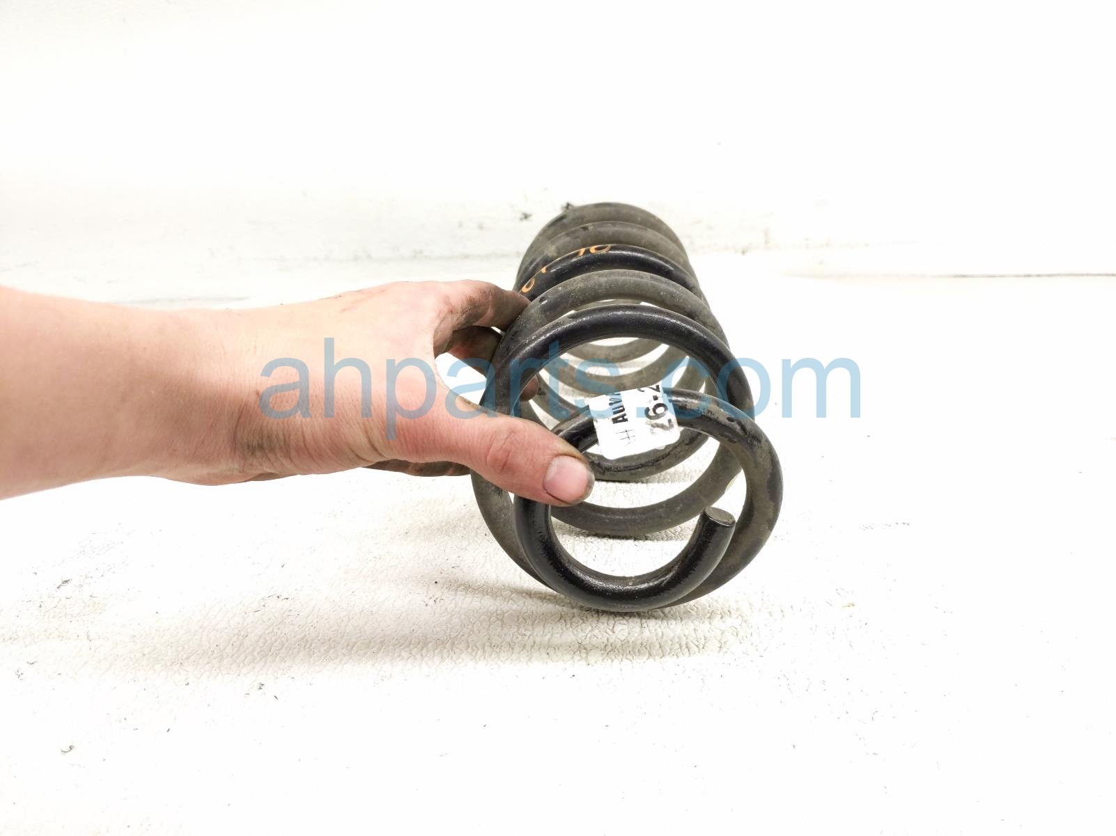 2026 Toyota Camry Strut / / Shock Absorber Rear Passenger Coil Spring 2.5l Fwd 48231 06880 Replacement 2026 Toyota Camry Strut / / Shock Absorber Rear Passenger Coil Spring 2.5l Fwd 48231 06880 Replacement thumbnail