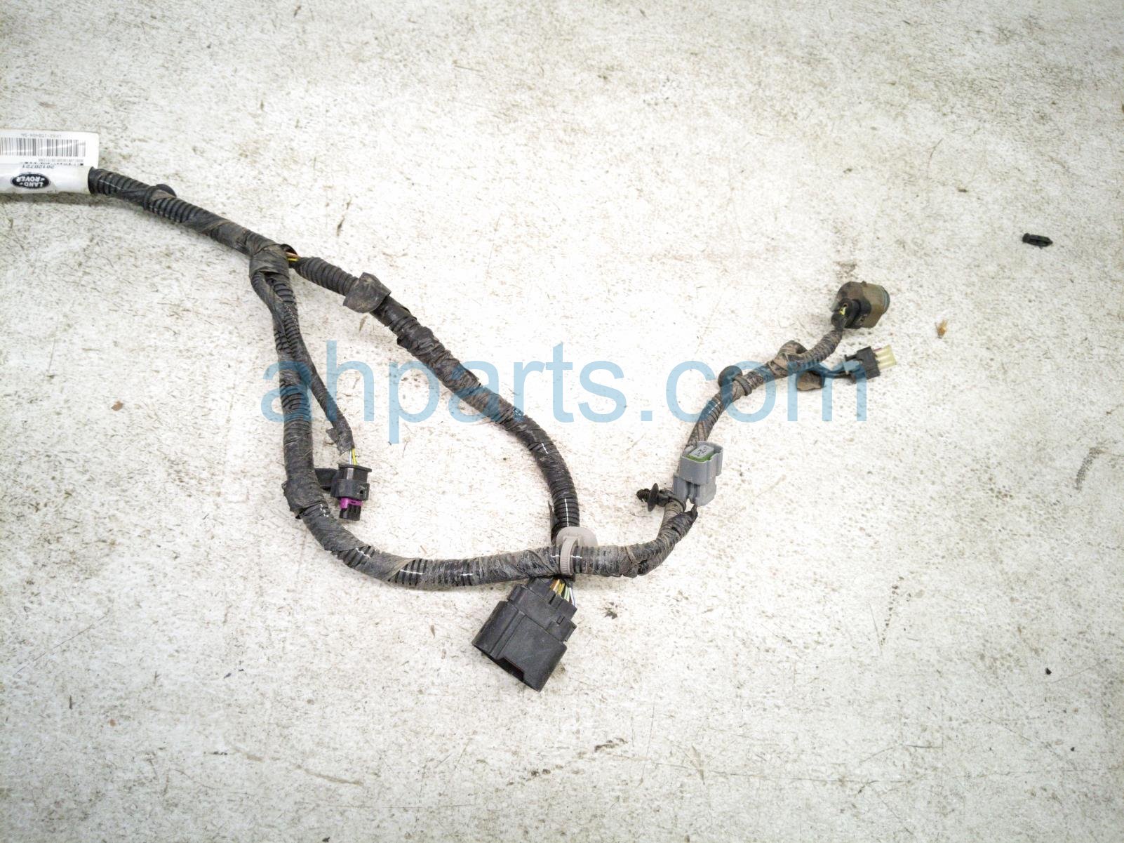 2020 Land Rover Range Rover Sport Rear Bumper Wiring Harness W/sensors LK62 15B484 DA Replacement 2020 Land Rover Range Rover Sport Rear Bumper Wiring Harness W/sensors LK62 15B484 DA Replacement thumbnail
