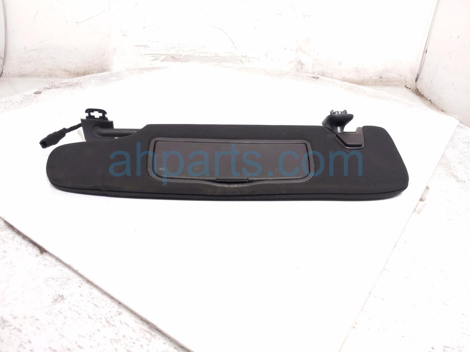 2024 Ford Mustang Driver Sun Visor Black KR3Z 6304105 AA Replacement 2024 Ford Mustang Driver Sun Visor Black KR3Z 6304105 AA Replacement thumbnail
