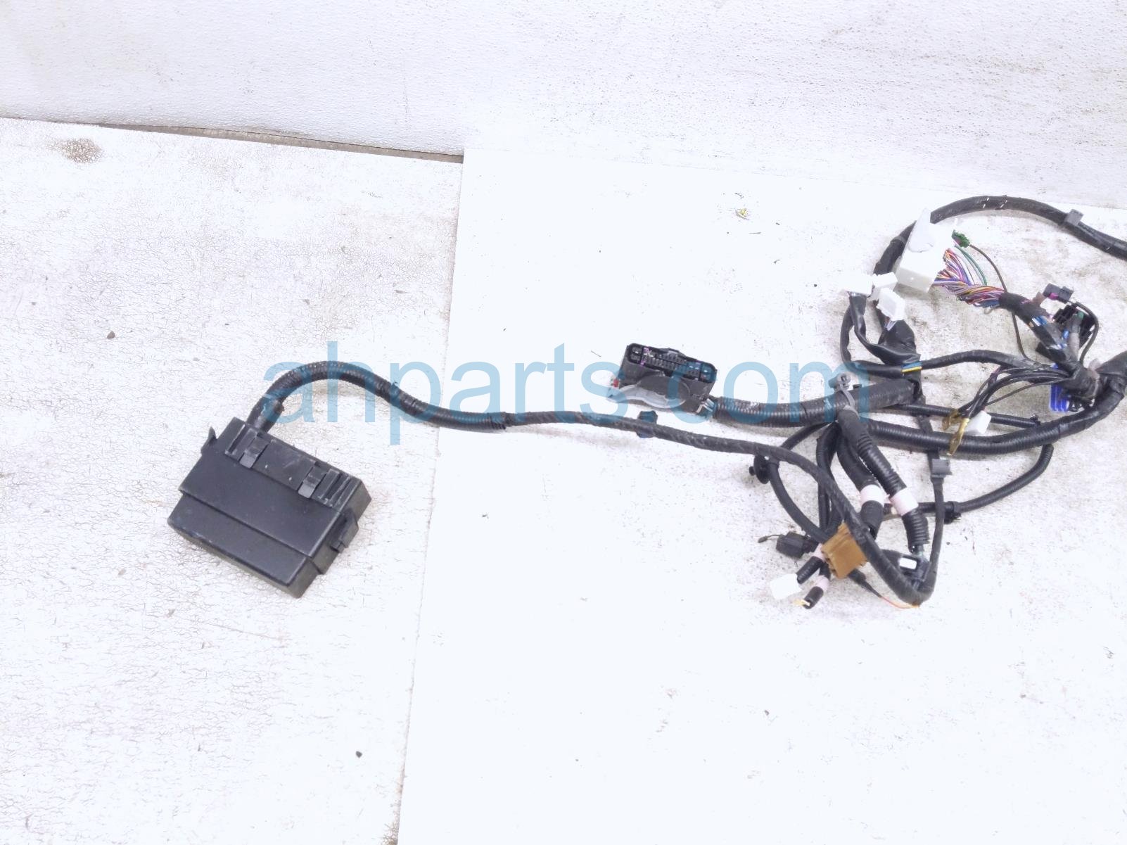 2023 Nissan Pathfinder Engine Room Harness W/fuse 3.5l Fwd 24012 6TA2C Replacement 2023 Nissan Pathfinder Engine Room Harness W/fuse 3.5l Fwd 24012 6TA2C Replacement thumbnail