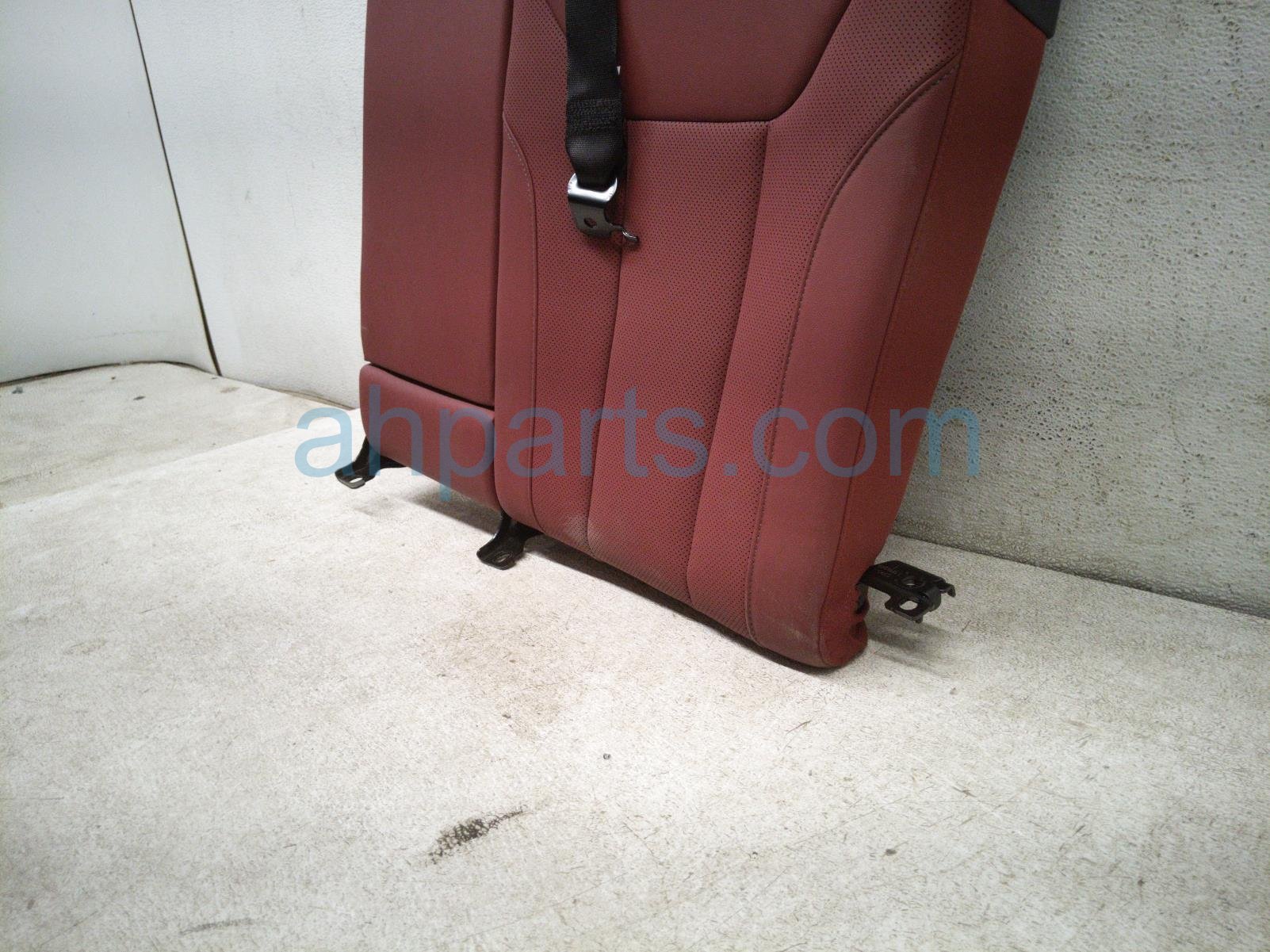 2025 BMW I4 (2nd Row) Rear Driver Seat Backrest Red 52 20 5 A0D 103 Replacement 2025 BMW I4 (2nd Row) Rear Driver Seat Backrest Red 52 20 5 A0D 103 Replacement thumbnail